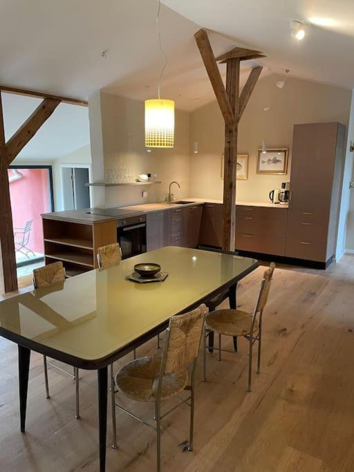 Grosse Wohnung Mit Loggia Templin Luaran gambar