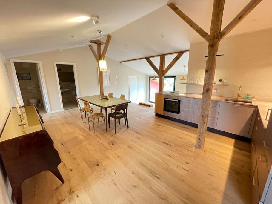 Grosse Wohnung Mit Loggia Templin Luaran gambar